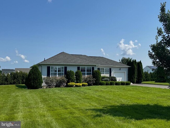 3358 Dante Ave in Vineland, NJ - Building Photo - Building Photo