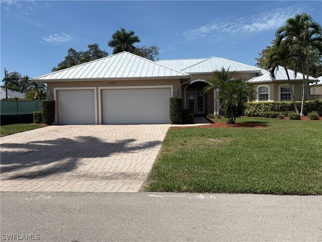 property at 2727 13th St N