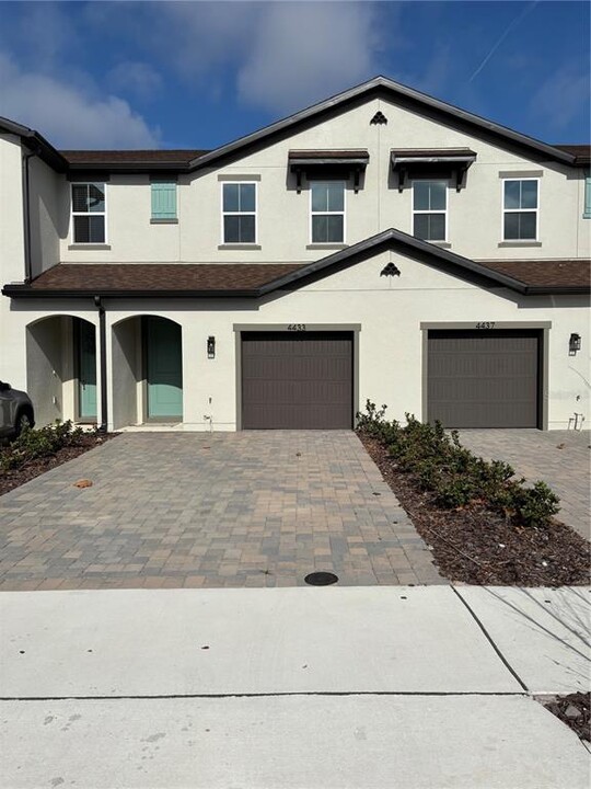 4437 Small Creek Rd in Kissimmee, FL - Building Photo