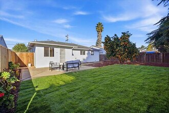 4564 San Juan Ave in Fremont, CA - Building Photo - Building Photo