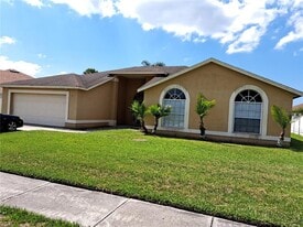 2710 Rismen Ct in Kissimmee, FL - Building Photo