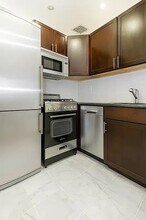 324 E 14th St in New York, NY - Building Photo - Building Photo