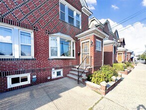 79-65 69th Rd in Queens, NY - Building Photo - Building Photo