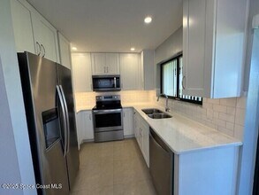 2270 Golf Isle Dr in Melbourne, FL - Building Photo - Building Photo