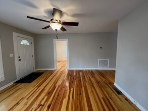 1333 N Duval St in Tallahassee, FL - Building Photo - Building Photo