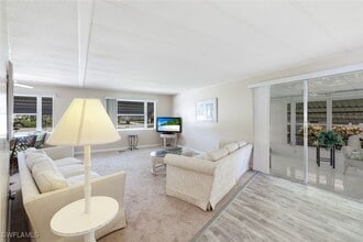 95 Lemans Dr in Naples, FL - Building Photo - Building Photo