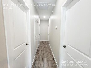 911 Starr St in Mercedes, TX - Building Photo - Building Photo