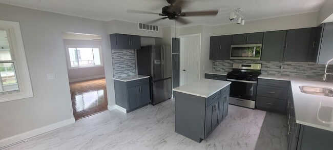 1615 Washington Ave in Findlay, OH - Building Photo - Building Photo