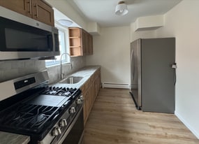 180 Littleton Rd in Parsippany Troy Hills, NJ - Building Photo