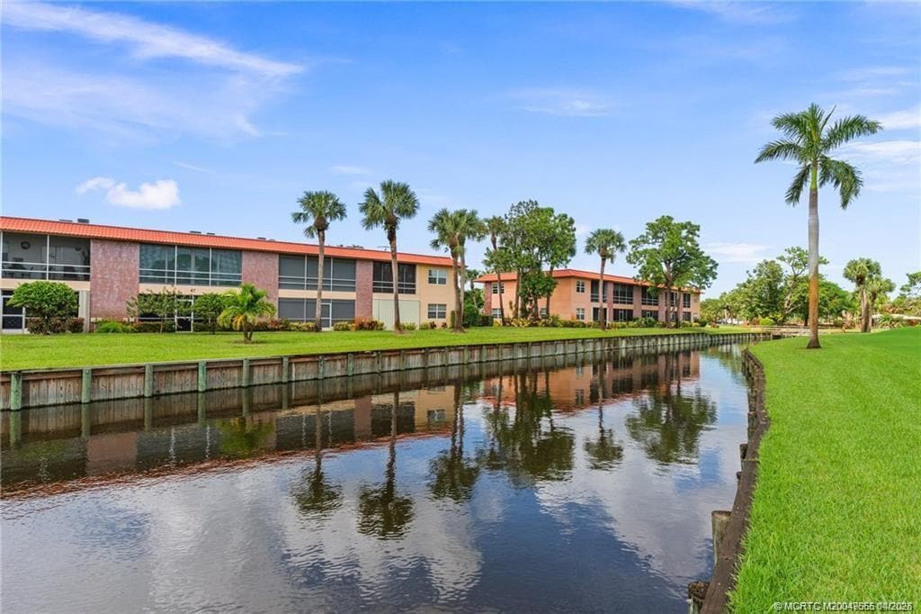 1931 SW Palm City Rd in Stuart, FL - Building Photo