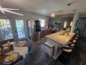 6301 S Renellie Ct in Tampa, FL - Building Photo - Building Photo