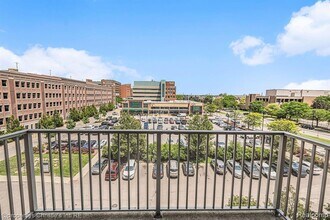 3670 Woodward Ave-Unit -412 in Detroit, MI - Building Photo - Building Photo