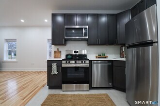 55 Channing St in New London, CT - Building Photo - Building Photo