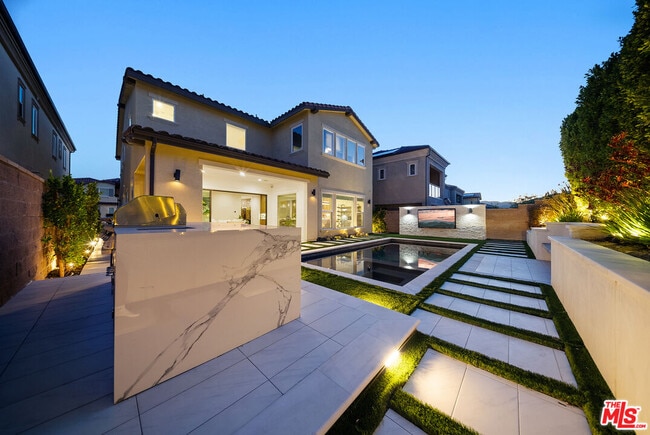 20643 Wood Rose Ct in Los Angeles, CA - Building Photo - Building Photo