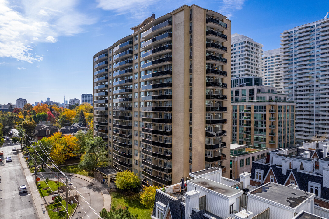 Midtown at Coppin Heights in Toronto, ON - Building Photo