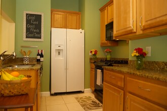 419 N Fern Creek Ave in Orlando, FL - Building Photo - Building Photo