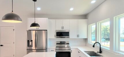 309 N Pace Blvd in Pensacola, FL - Building Photo - Building Photo