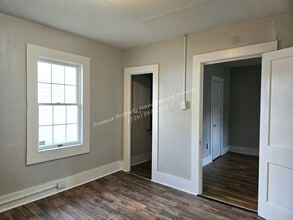 211 Line Ave in Ellwood City, PA - Building Photo - Building Photo