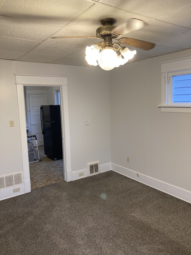 1318 E 9th St, Unit 2