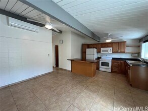 68-190-190 Au St in Waialua, HI - Building Photo - Building Photo