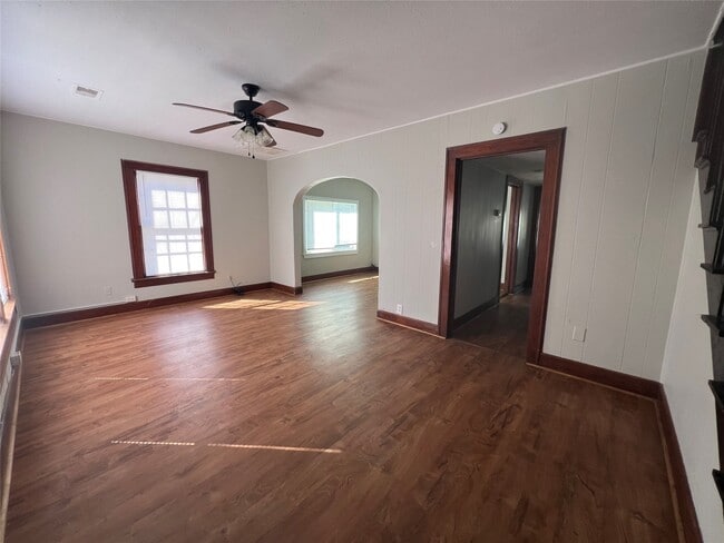 property at 514 10th Ave N