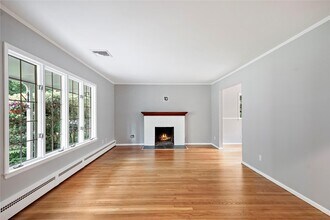33 Wildwood Rd in Katonah, NY - Building Photo - Building Photo