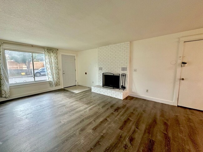 4121 N Juneau St in Portland, OR - Building Photo - Building Photo