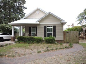1531 N 12th Ave in Pensacola, FL - Building Photo