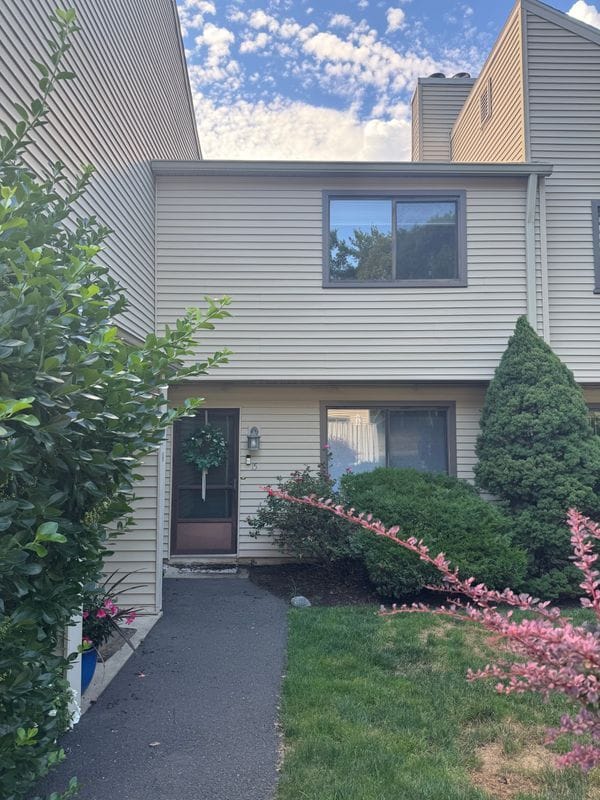 property at 1 Horizon Dr