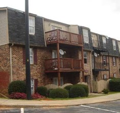 Bloom at Dresden Park in Atlanta, GA - Building Photo - Building Photo