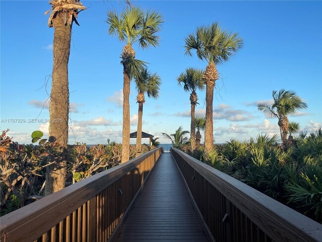 5047 N Hwy A1A in Fort Pierce, FL - Building Photo - Building Photo