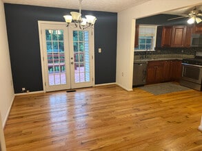 19524 White Saddle Dr in Germantown, MD - Building Photo - Building Photo