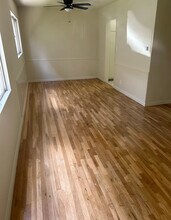 14308 Dickens St in Sherman Oaks, CA - Foto de edificio - Building Photo