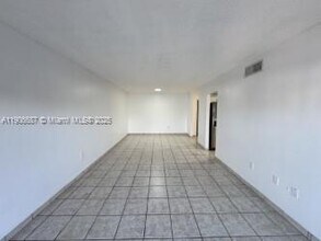 5800 SW 127th Ave in Miami, FL - Building Photo - Building Photo