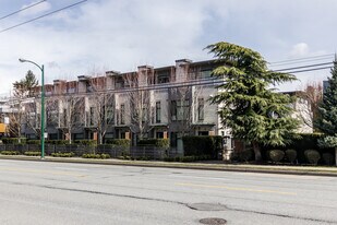 6070-6098 Oak St in Vancouver, BC - Building Photo