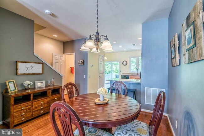 22464 Snow Powder Terrace in Ashburn, VA - Building Photo - Building Photo