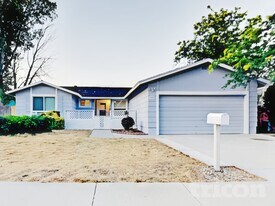 953 Lepori Way in Sparks, NV - Building Photo