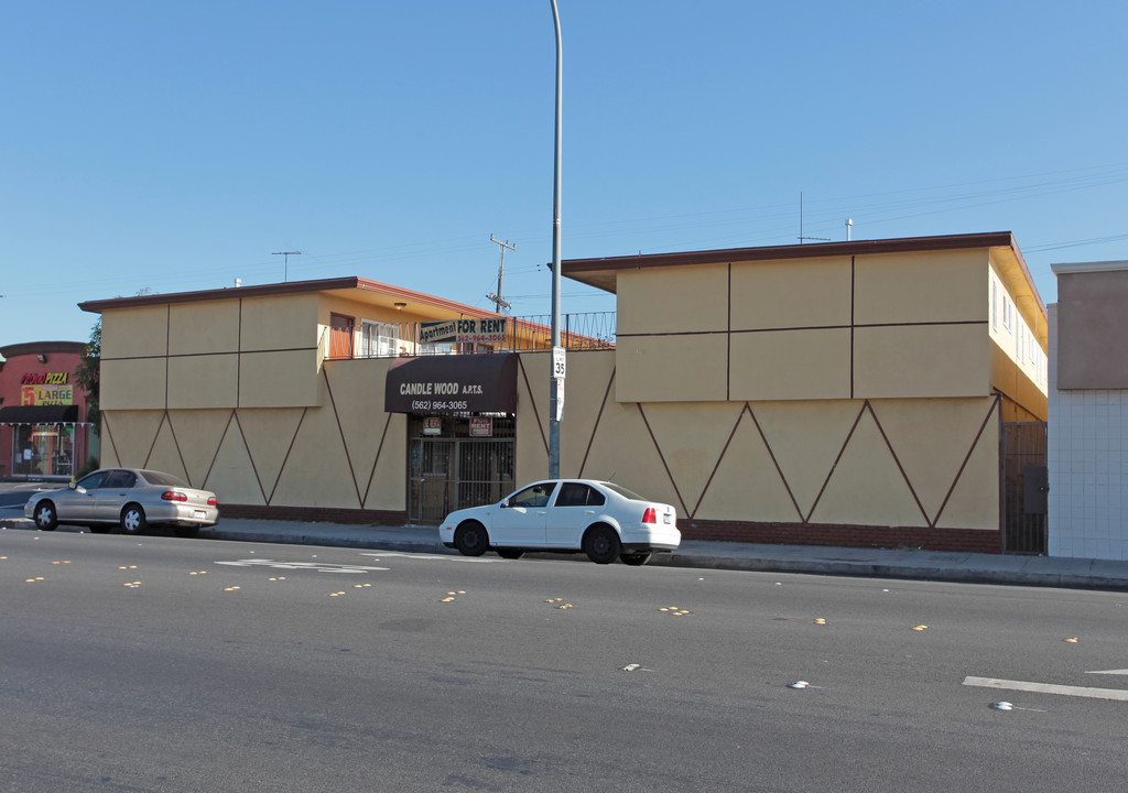 Candle Wood Apartments in Maywood, CA - Foto de edificio