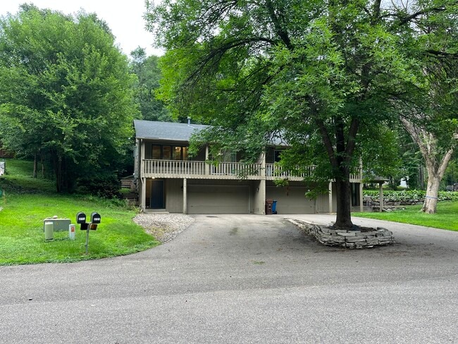 property at 3119 County Road 101 S