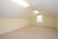 326 Forest Grove Ave photo'
