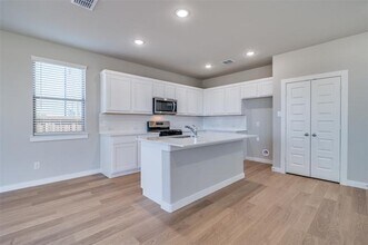 2805 Robertson Wy in Royse City, TX - Building Photo - Building Photo