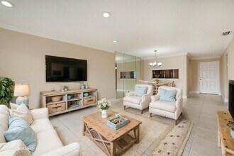 505 Harbour Pointe Way in Greenacres, FL - Foto de edificio - Building Photo