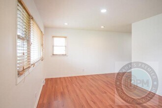 3215 Reed Dr in Bellevue, NE - Building Photo - Building Photo