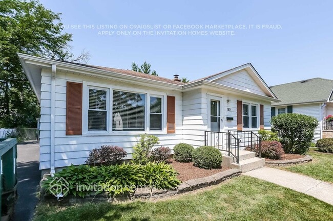 180 Oakland Grove in Elmhurst, IL - Building Photo - Building Photo