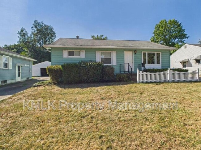 316 Lynn Dr in Cuyahoga Falls, OH - Building Photo - Building Photo