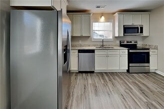 3747 Chesapeake Trace Ln in Flowery Branch, GA - Building Photo - Building Photo