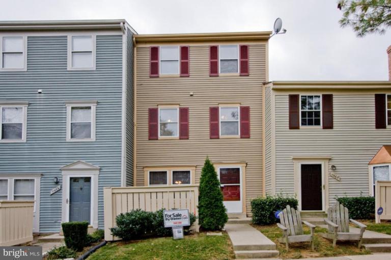 11467 Appledowre Way in Germantown, MD - Building Photo