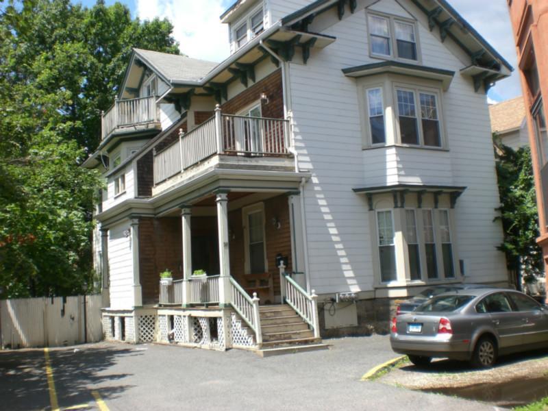 38 Babcock St, Unit 3 in Brookline, MA - Foto de edificio