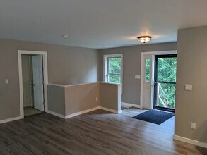 200 Couchtown Rd in Warner, NH - Building Photo - Building Photo