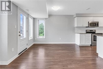 96 Daylily Ln in Kitchener, ON - Building Photo - Building Photo